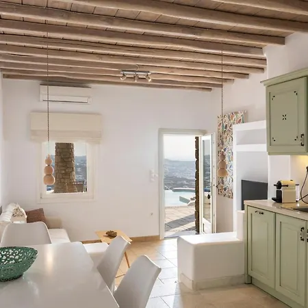 Mykonos Divino * Tourlos