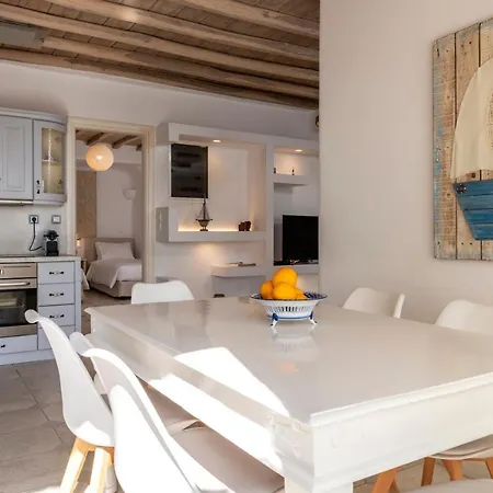 Mykonos Divino Tourlos