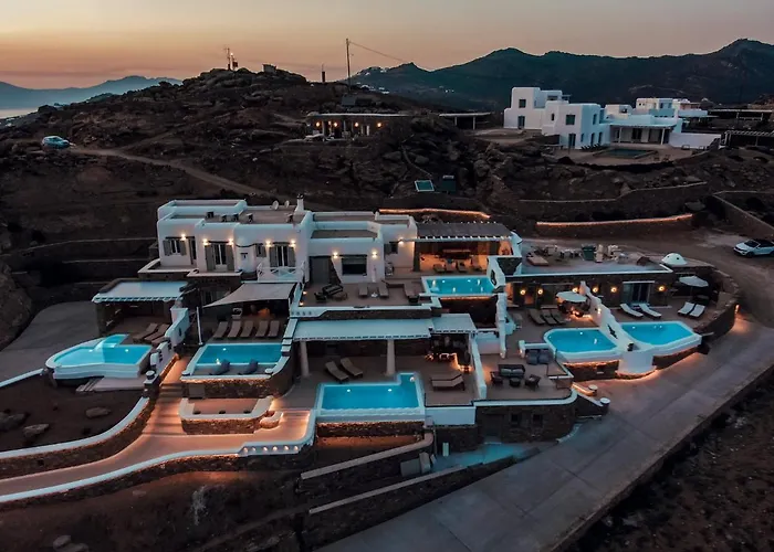 Mykonos Divino Tourlos