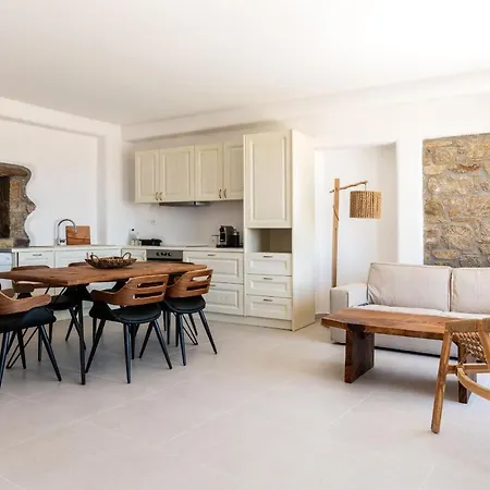 Mykonos Divino 투를로스